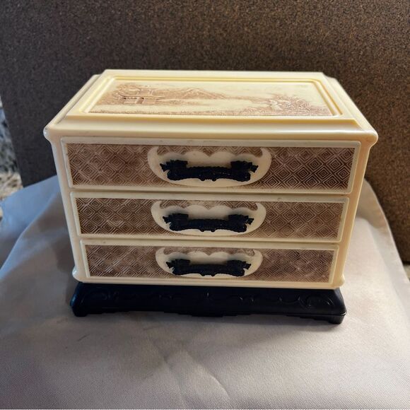 Vintage Asian Faux Carved Ivory Jewelry Box - Picture 2 of 9